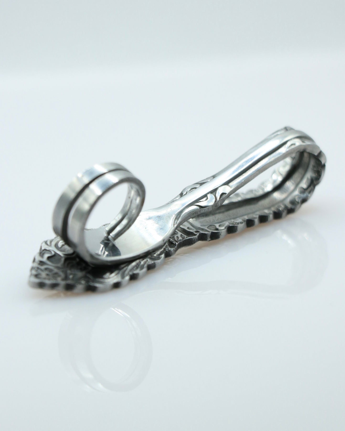 THE KEYCHAIN